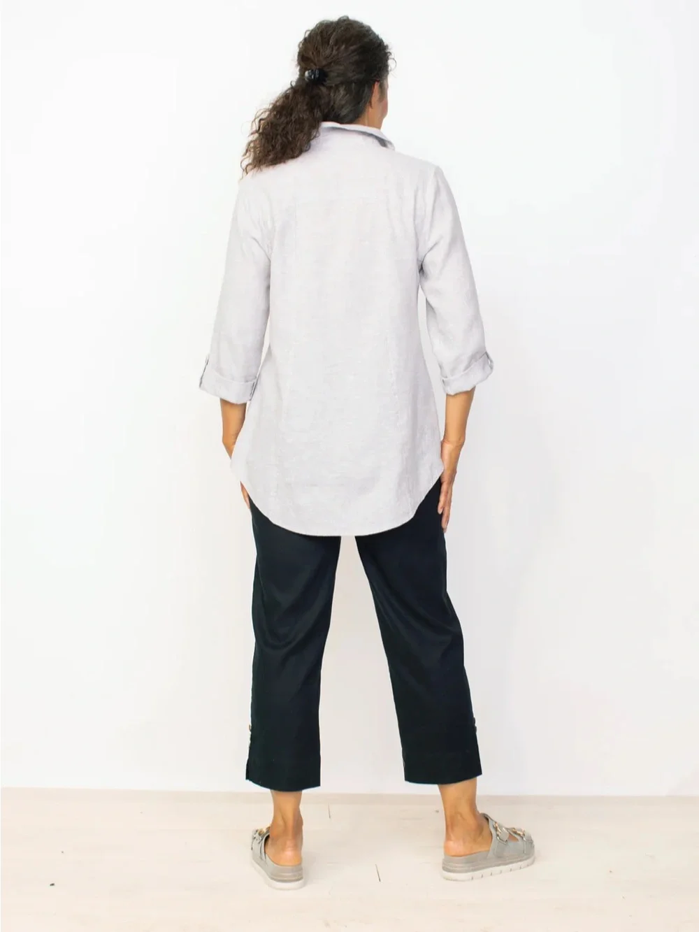 Habitat Clothing Shaped Linen Blend Roll-tab 3/4 Sleeve Shirt